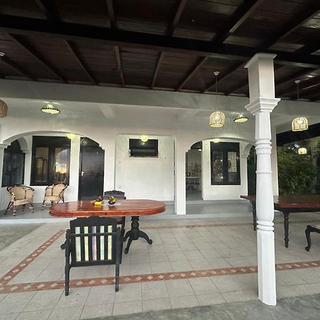 White Hill Hotell Unawatuna Exteriör bild
