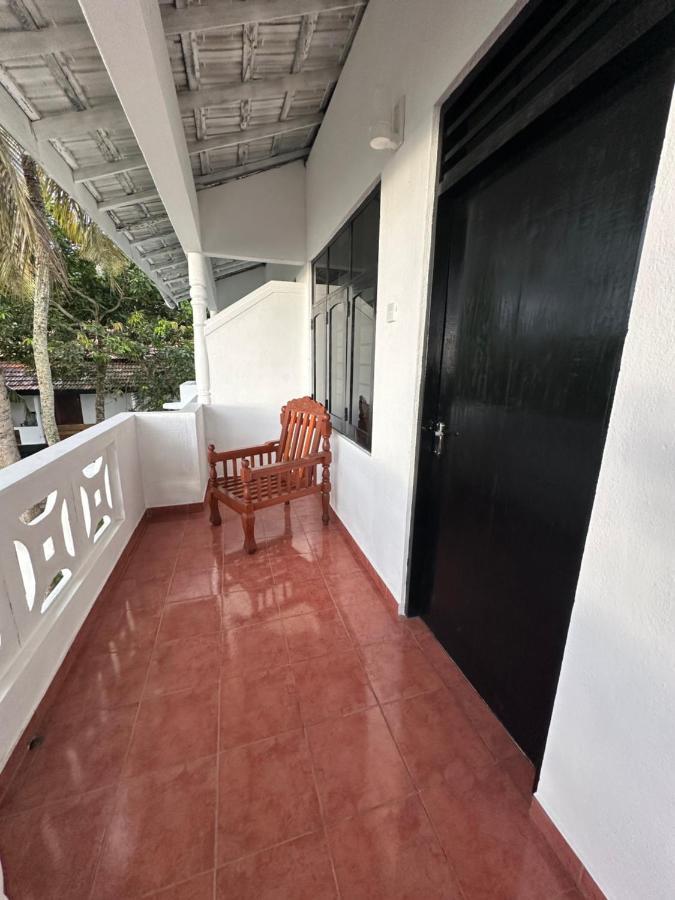 White Hill Hotell Unawatuna Exteriör bild